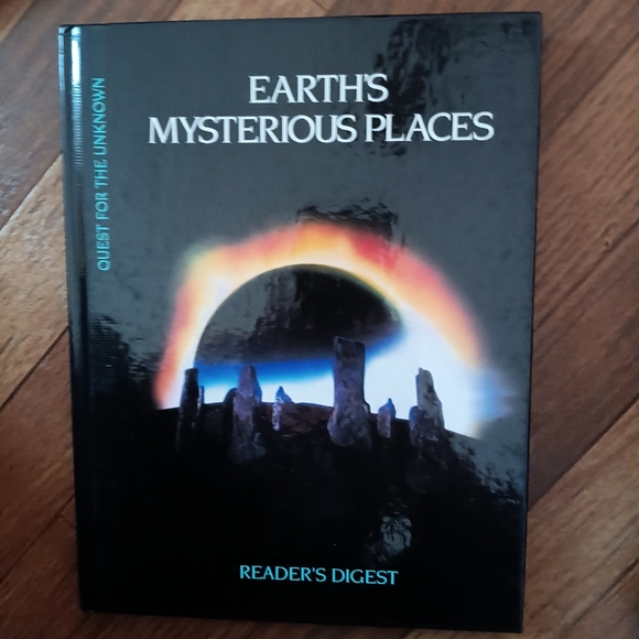 QUEST FOR THEUNKNOWN EARTH'S MYSTERIOUSPLACES.  READERSDIGEST.  1992. ALL PAGES - Picture 1 of 2